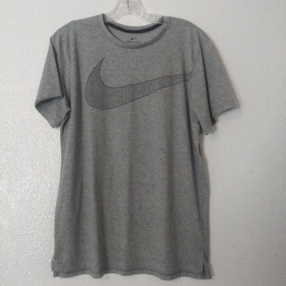 Nike Dri-Fit men's size M gray swoosh logo top
